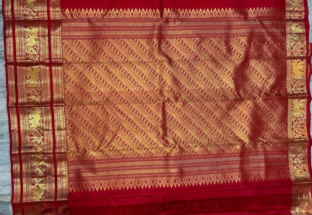 Kanchipuram Pattu Silk Saree – Royal Red - pochampallysarees.com