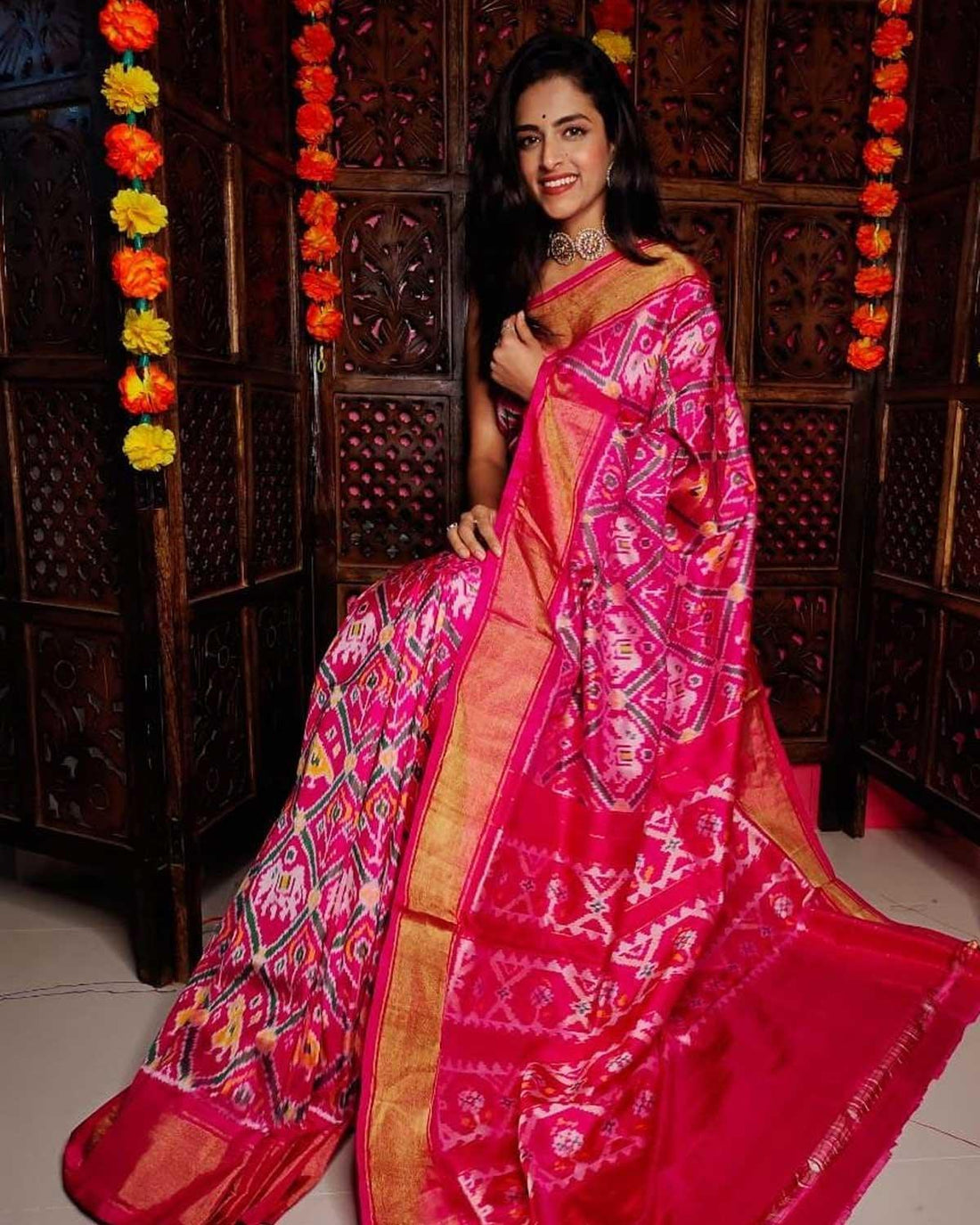 PINK COLOR IKKAT SILK PATOLA SAREE - pochampallysarees.com