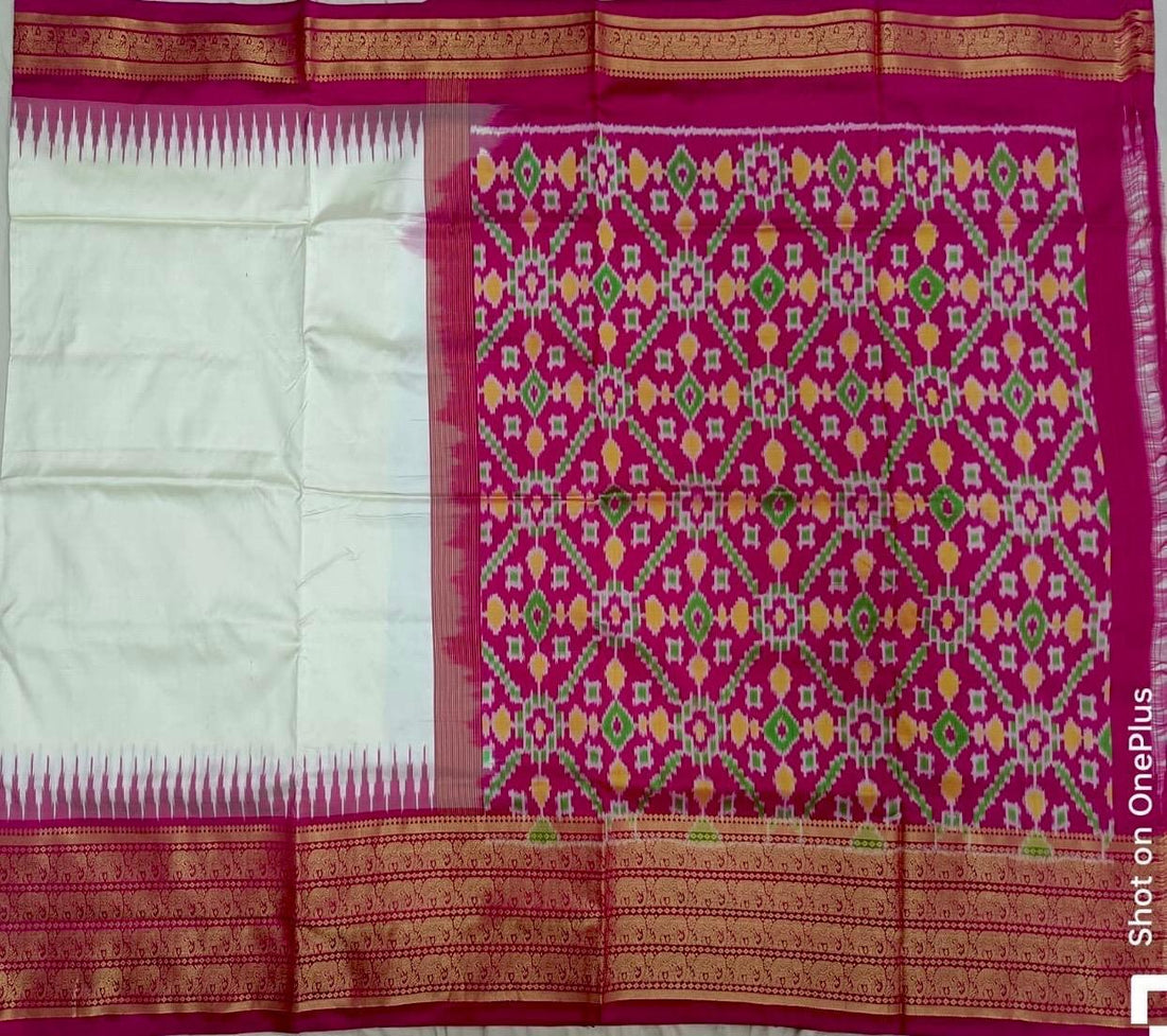 Pochampally Ikat Silk Cream Body With Border And Pallu Pink Sari - pochampallysarees.com