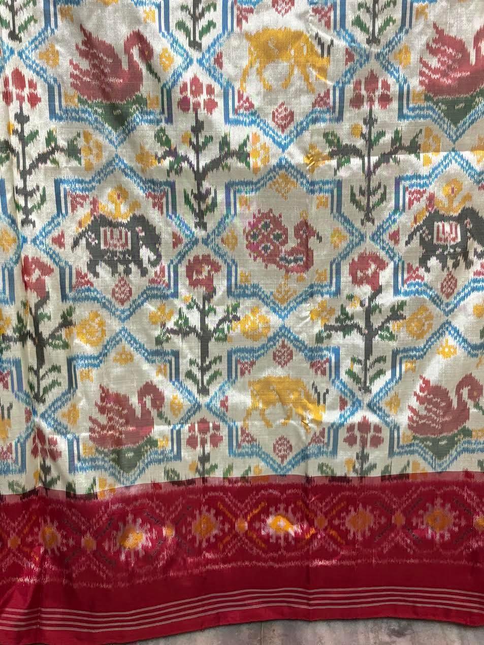 Pochampally Ikat Silk White Red Patola Sari - pochampallysarees.com