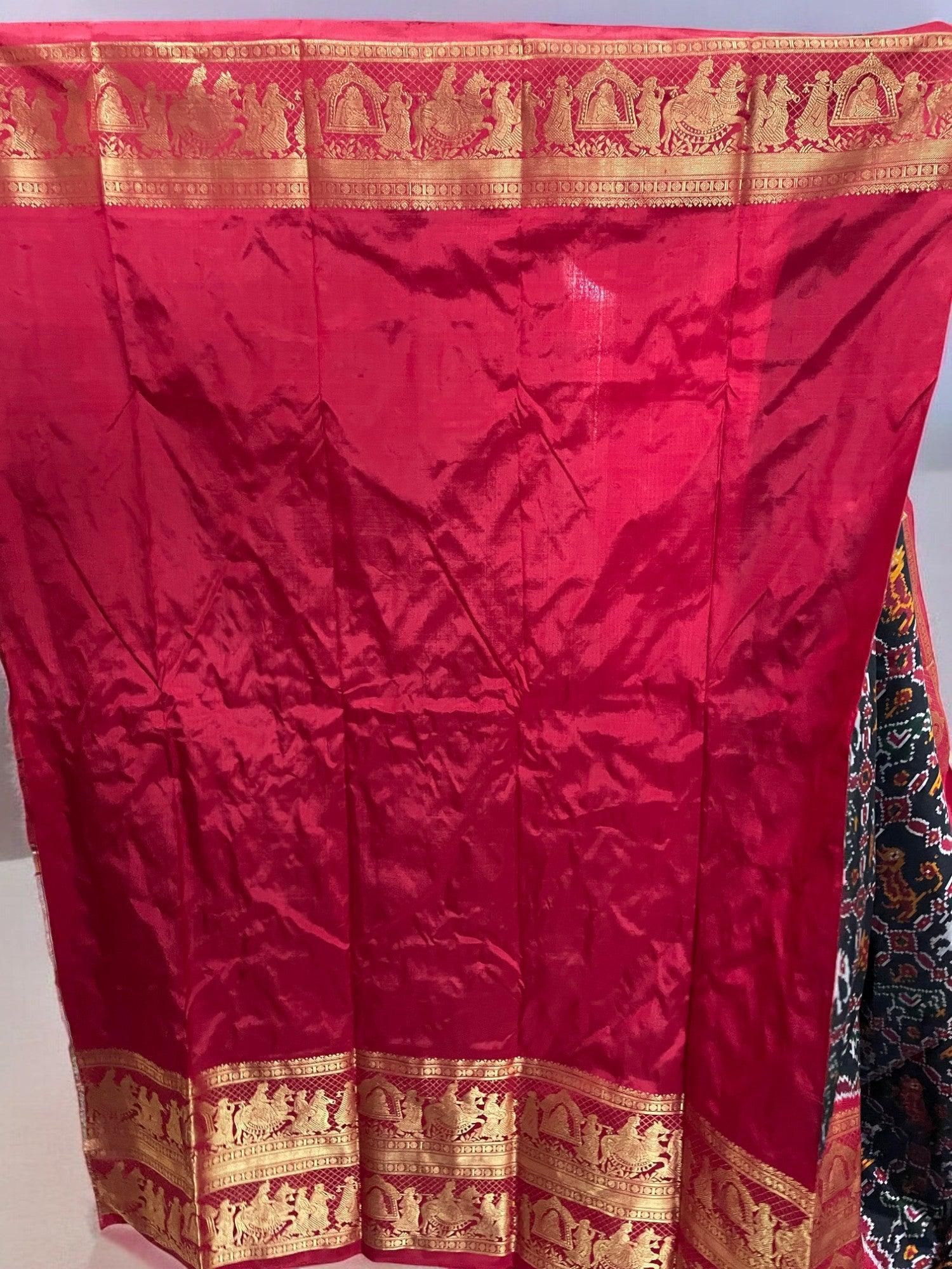 Pochampally Ikkat Kanchi Border Black Red - pochampallysarees.com