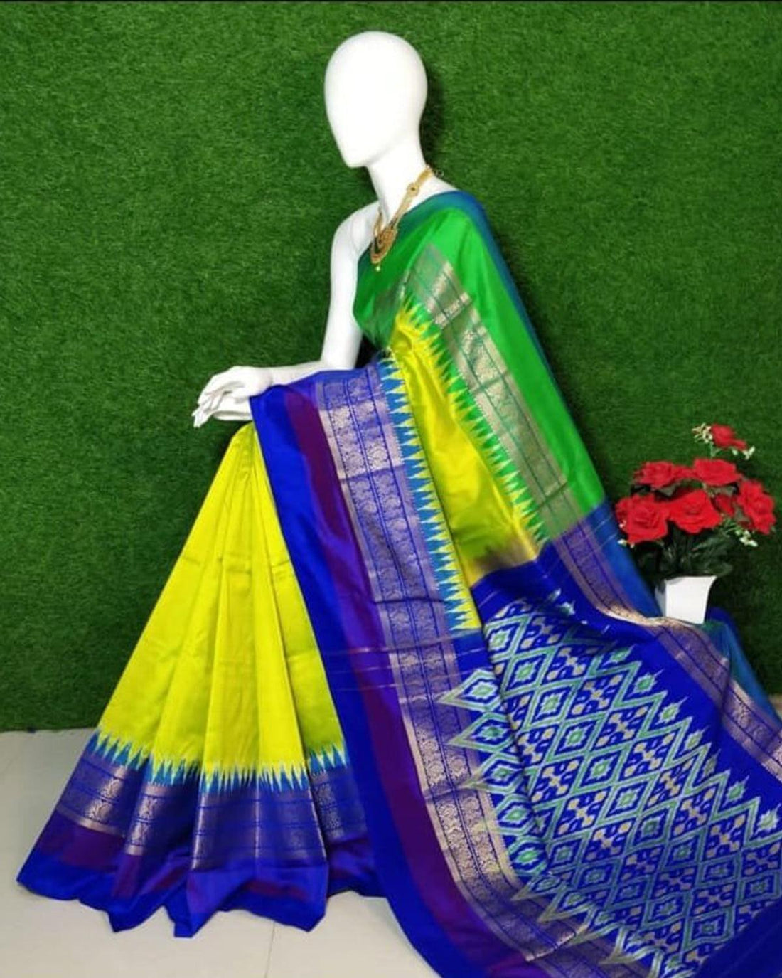 POCHAMPALLY IKKAT SAREE SILK YELLOW WITH BLUE COLOR - pochampallysarees.com