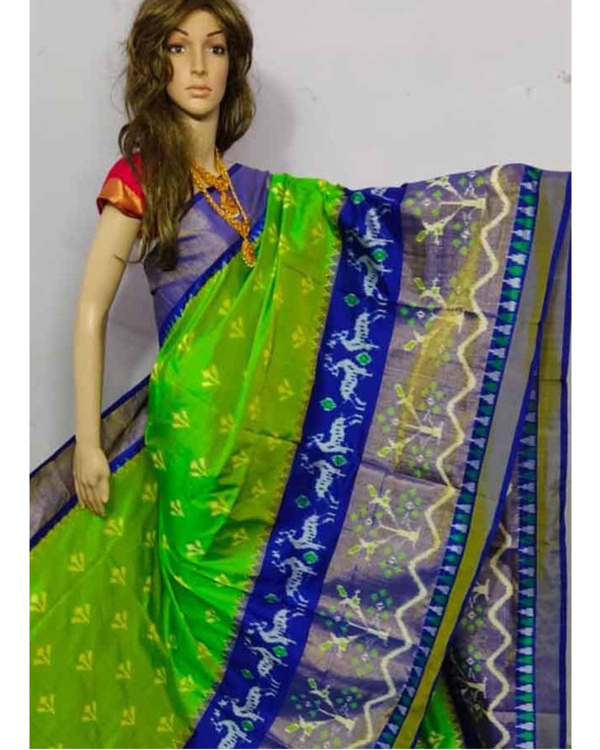 POCHAMPALLY IKKAT SILK SAREE PARROT GREEN WITH BLUE COLOR - pochampallysarees.com