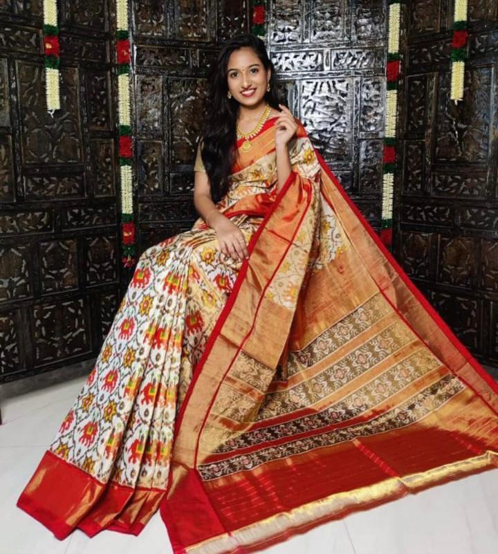 Pochampally Ikkat White Red Color - pochampallysarees.com