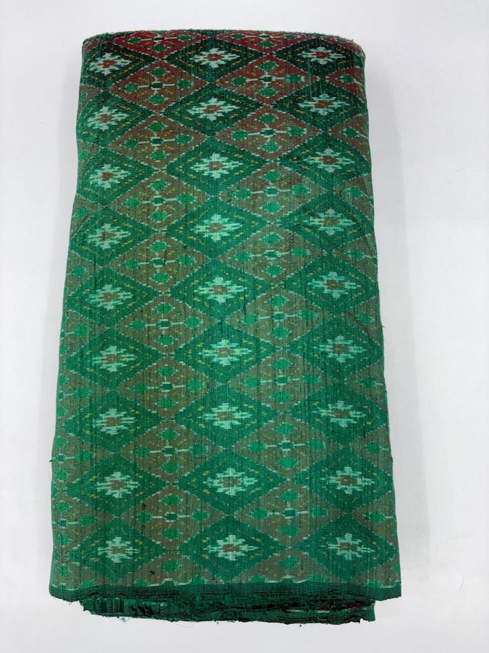 Folded bolt of emerald green pure ra