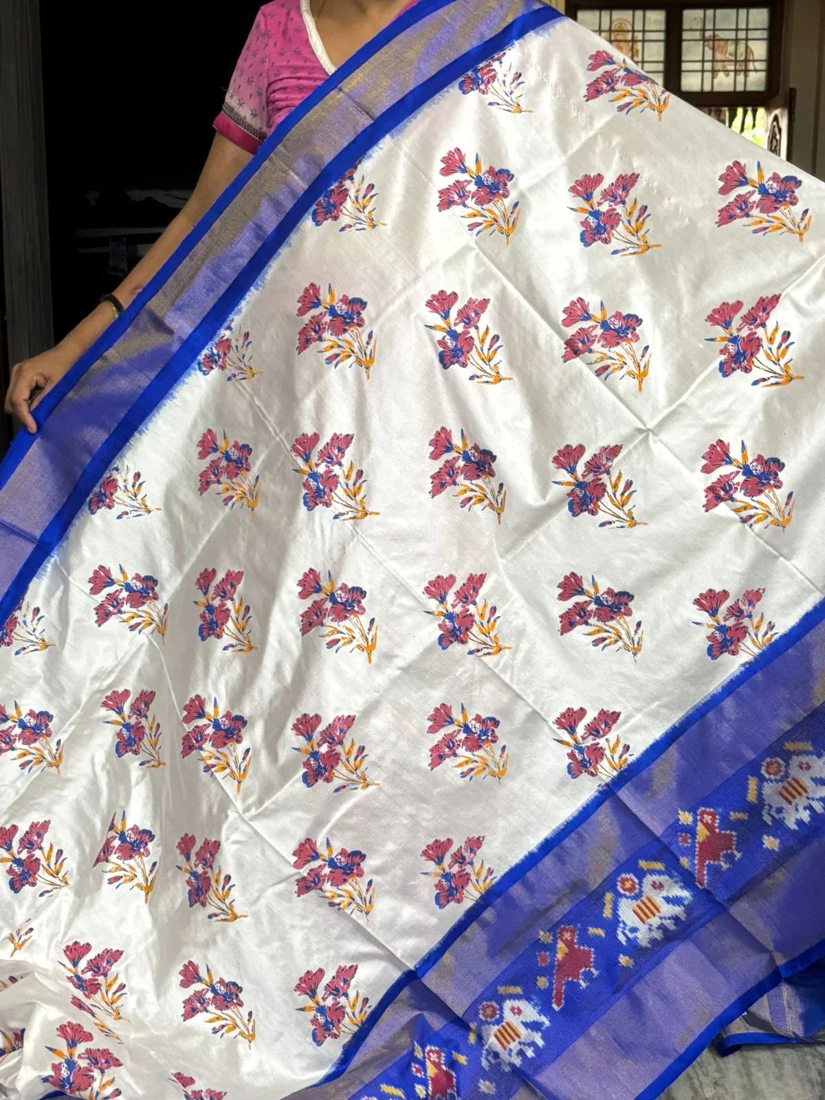 Pure Pochampally Ikkat Silk Kalamkari Designer Blue White Sari - pochampallysarees.com