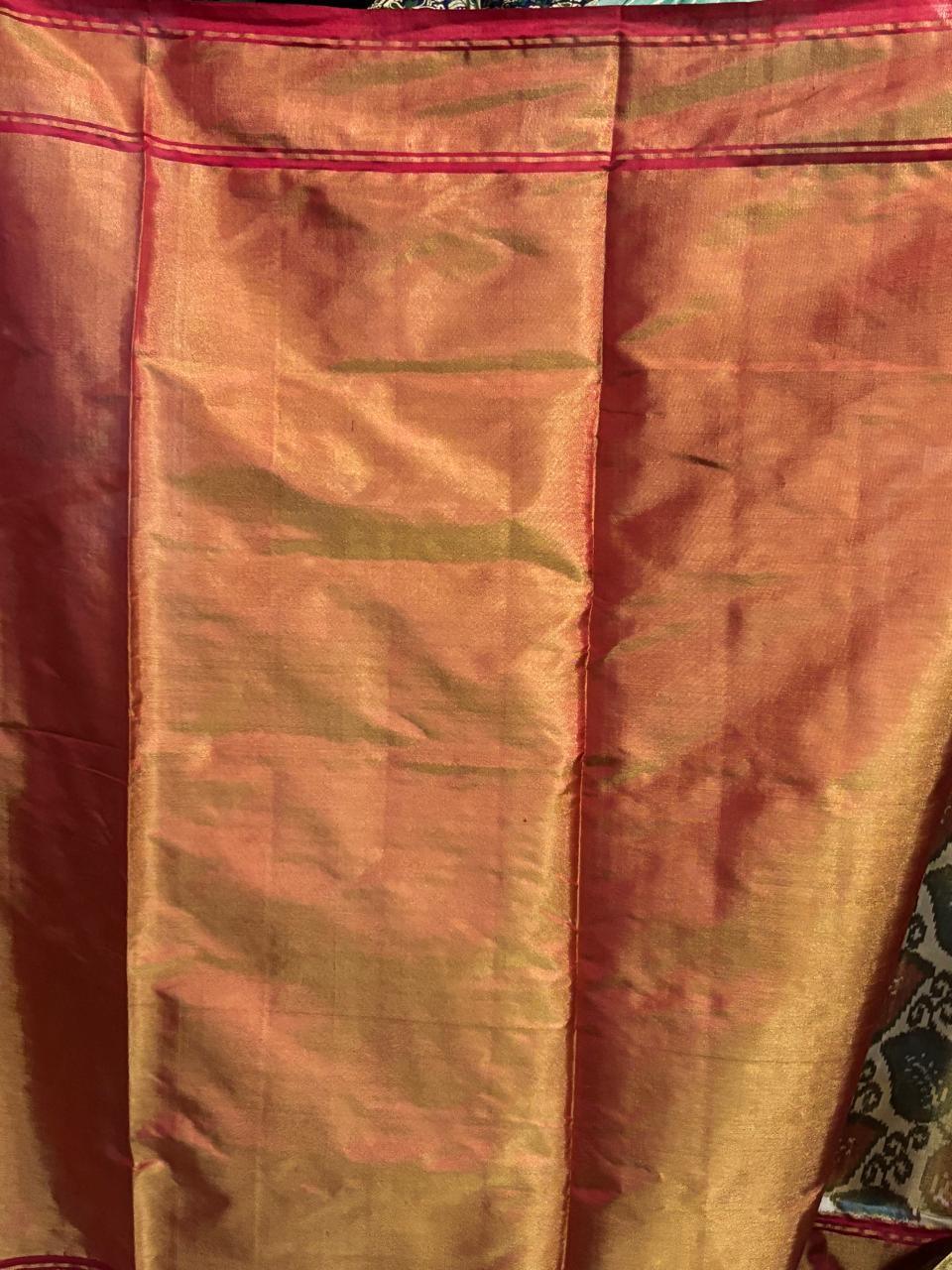 Pure Pochampally Ikkat Tissue Silk White Red Saree - pochampallysarees.com