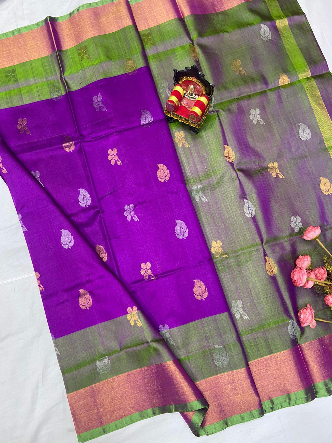 Purple Uppada Butta Pure Silk Saree - pochampallysarees.com