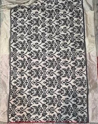 Elegant Off-White Ikat Silk Patola Saree with Contrast Red Blouse - pochampallysarees.com