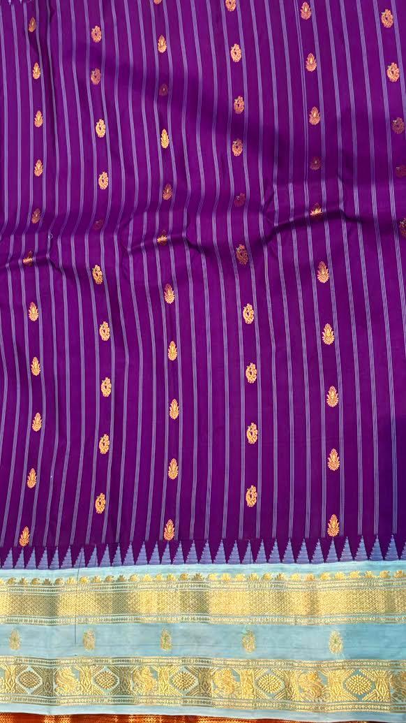Pure Gadwal Silk Saree in Lavender with Light Blue Border - pochampallysarees.com