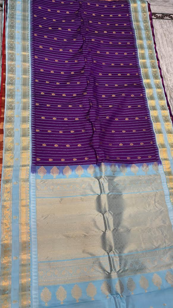 Pure Gadwal Silk Saree in Lavender with Light Blue Border - pochampallysarees.com