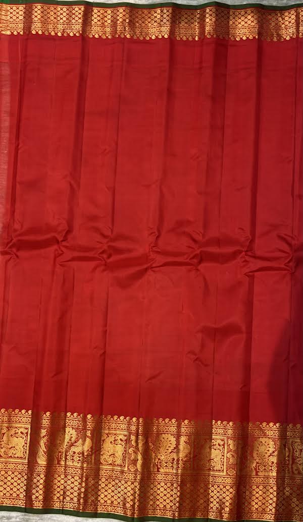 Gadwal Silk Sarees: Elegant Handloom Classics for Every Occasion - pochampallysarees.com