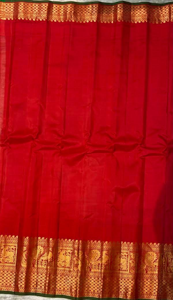 Gadwal Silk Sarees: Elegant Handloom Classics for Every Occasion - pochampallysarees.com