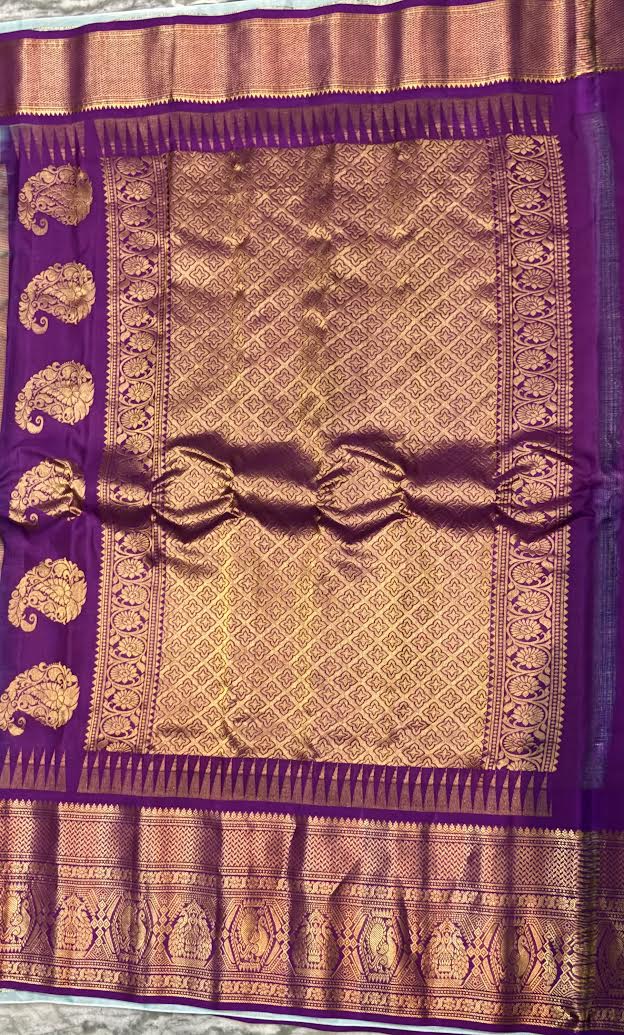 Pure Gadwal Silk Saree in Rama Green and Lavender with Pure Zari Border - pochampallysarees.com