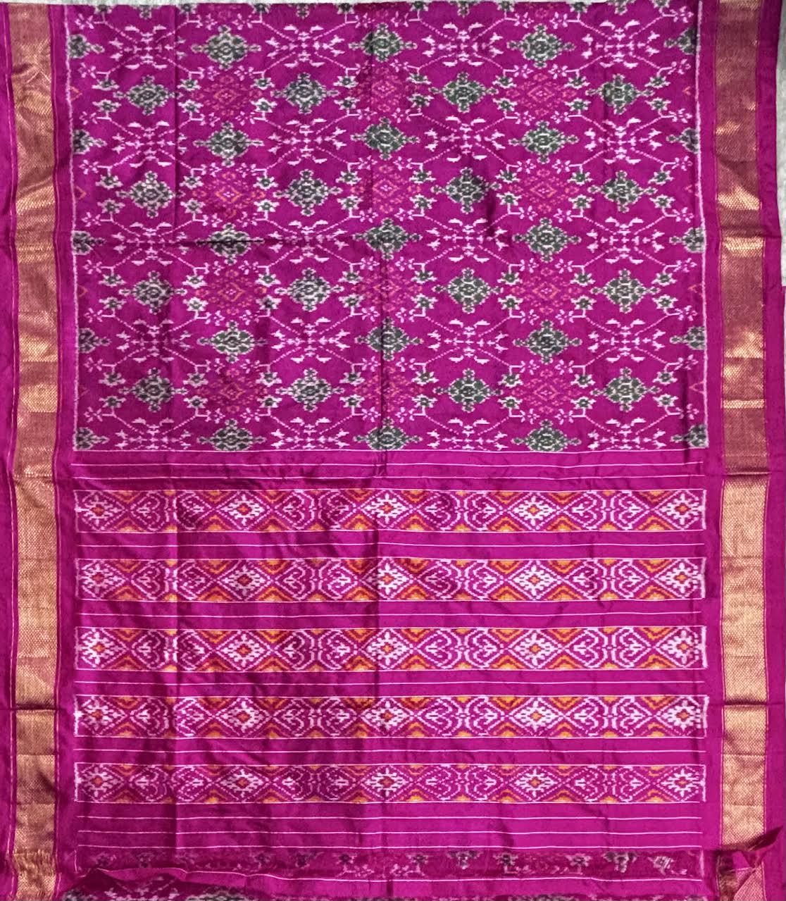 Authentic Magenta Patola Silk Saree with Geometric Ikkat Weave and Zari Border ip02