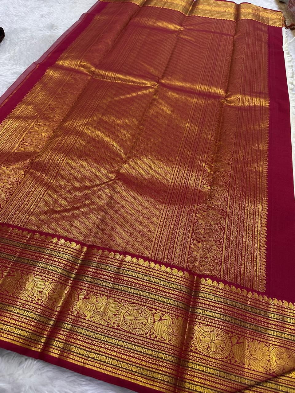 kanchipuram pattu cream Maroon Saree Code: Kanchi1