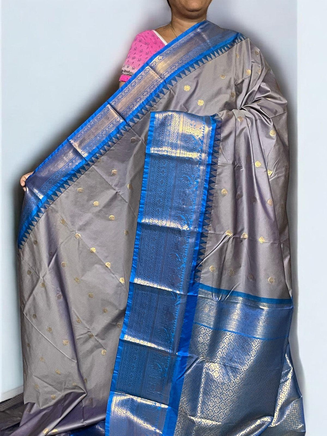 Pure Gadwal Silk Saree Gray Blue