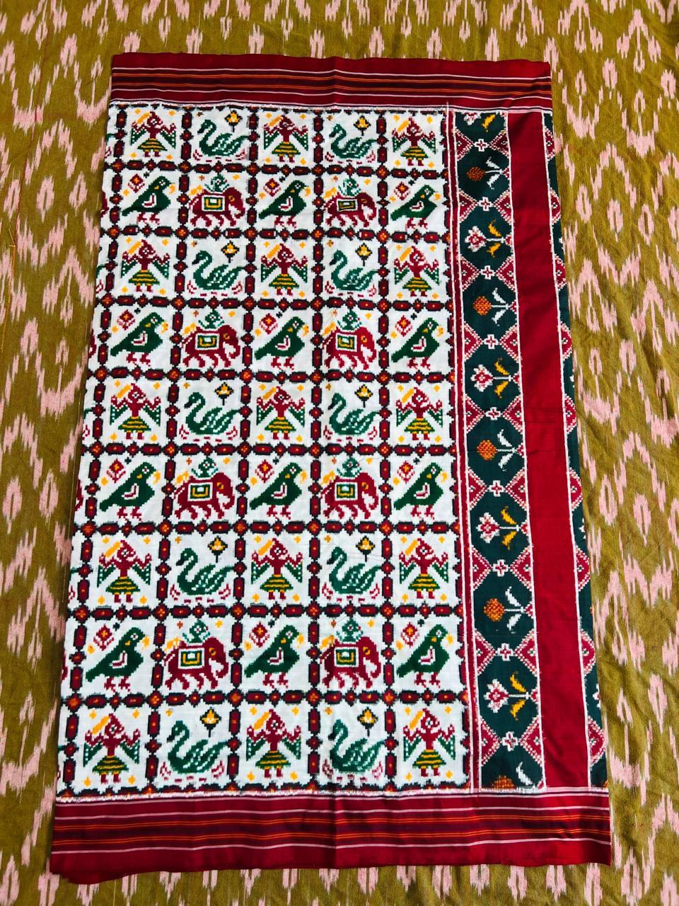 Handwoven Nari Kunj Patan Patola Silk Saree | Authentic Ikat - pochampallysarees.com