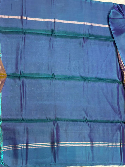 Exquisite Dual-Tone Soft Silk Saree with Peacock Blue Temple Border &amp; Rich Zari Pallu - pochampallysarees.com
