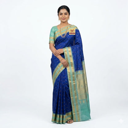 Elegant Royal Blue Gadwal Silk Saree with Sea Green Border - pochampallysarees.com