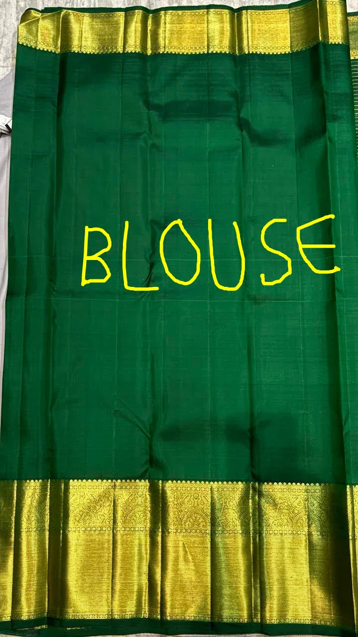 Original Kanchipuram Pattu Green Checks Saree - pochampallysarees.com