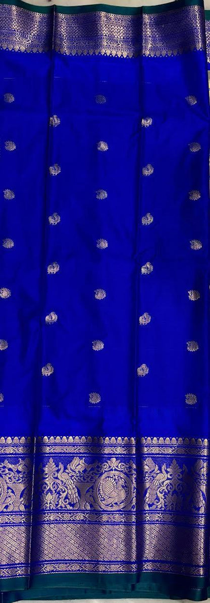 PURE GADWAL SILK CREAM BODY BUTTI BLUE PALLU BLUE BIG BORDER AND BLOUSE BLUE SAREE - pochampallysarees.com