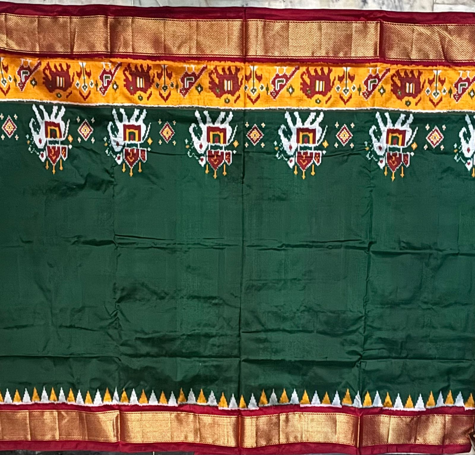 Bottle Green &amp; Maroon Pochampally Ikkat Silk Saree