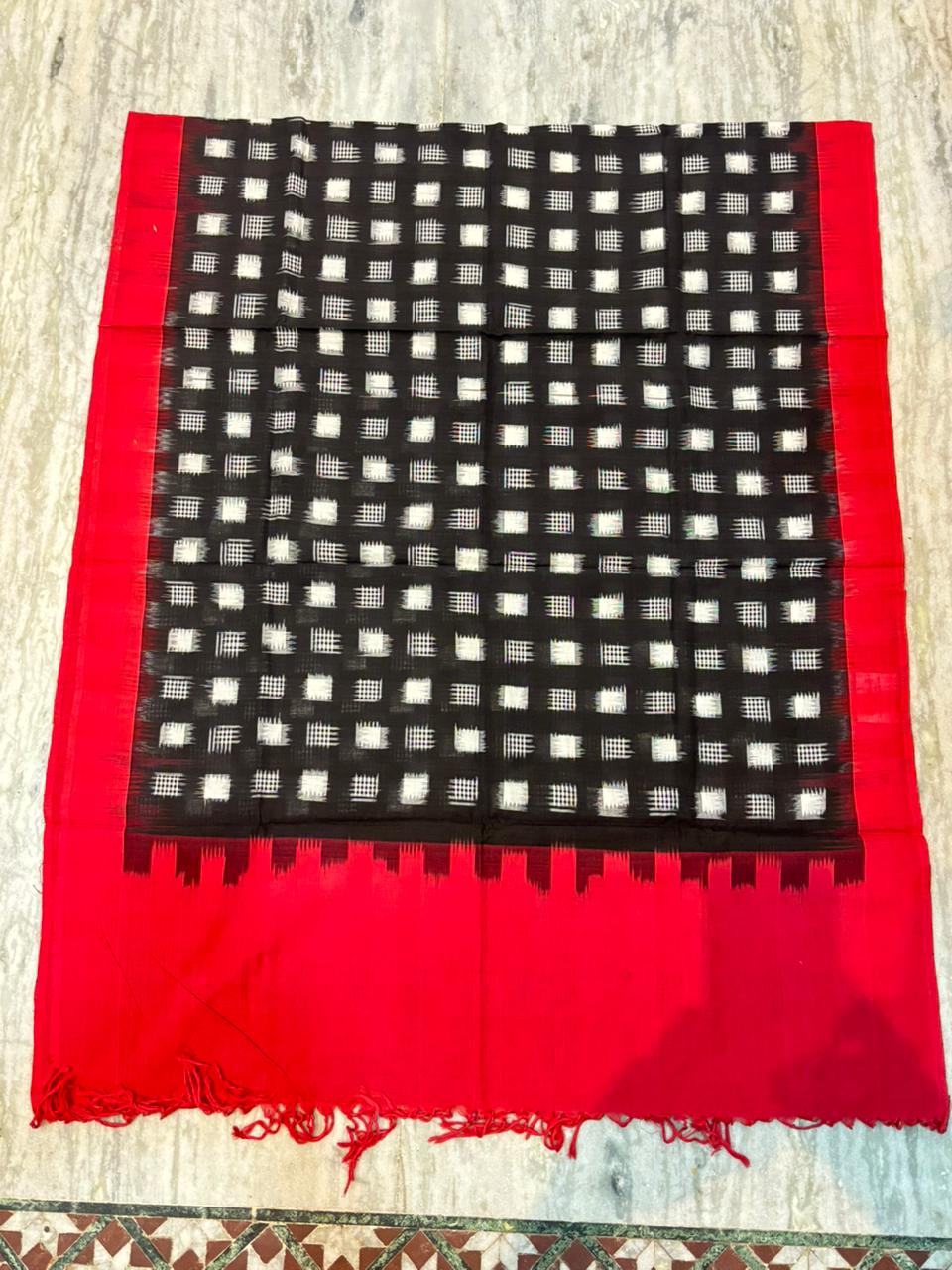 IKAT COTTONBLACK WITH RED COLOR SUITE -C42