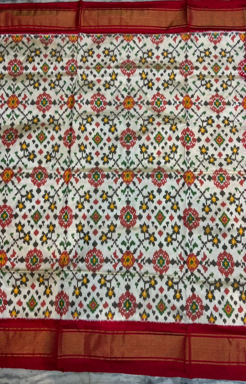 Authentic Pure Pochampally Ikat Silk Patola Saree Original for Weddings | Shop Now - pochampallysarees.com