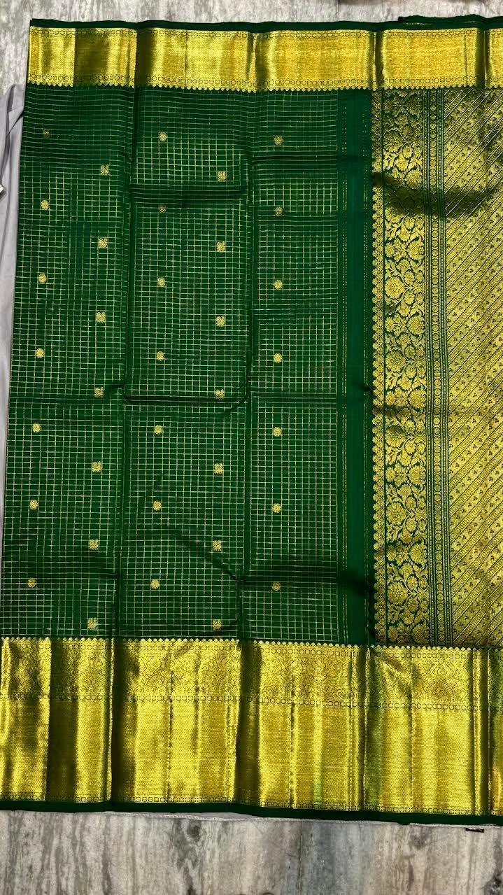 Original Kanchipuram Pattu Green Checks Saree - pochampallysarees.com