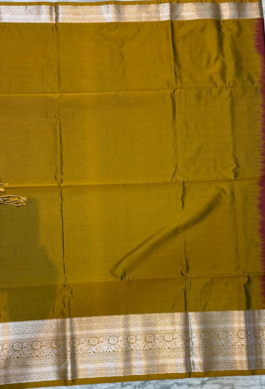 Traditional Magenta Pattu Silk Saree with Ornate Golden Zari