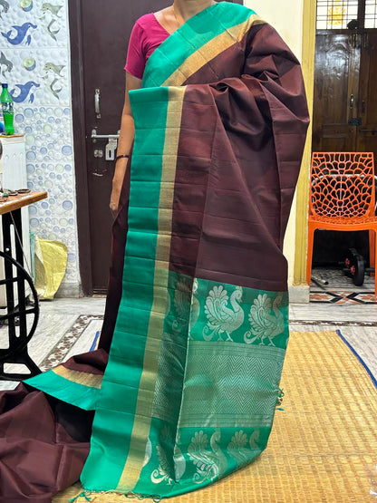 Exquisite Maroon Kanchi Soft Silk Saree with Peacock Motif Teal Border