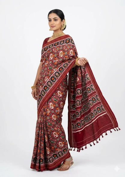 Authentic Maroon Double Ikkat Patola Silk Saree | Heritage Handloom Saree - pochampallysarees.com