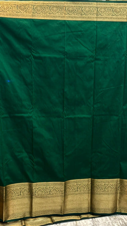 Authentic Emerald Green Dharmavaram Silk Saree with Heavy Gold Zari Borde