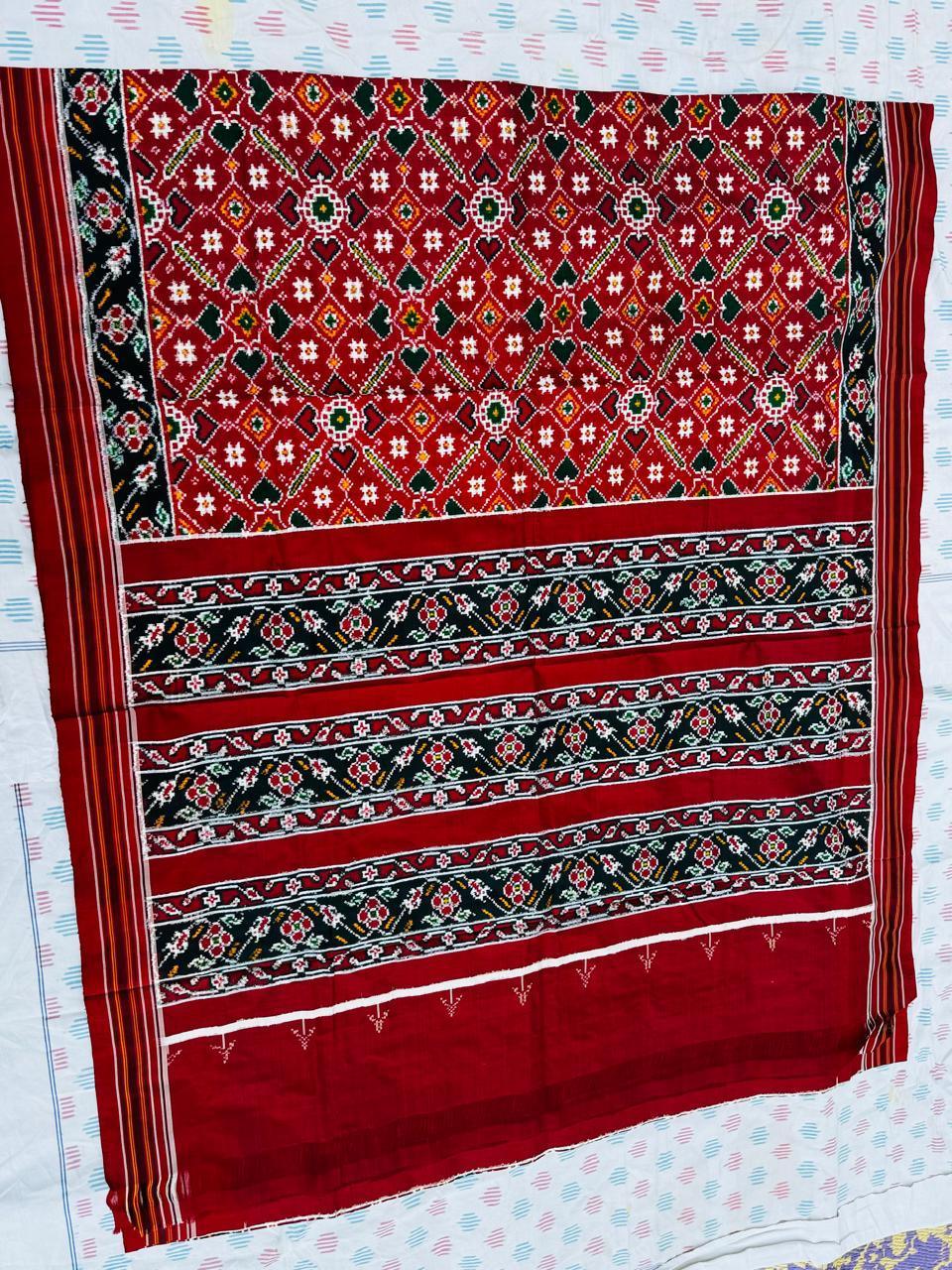 Pochampally Ikkat Patan Patola Maroon Saree - pochampallysarees.com