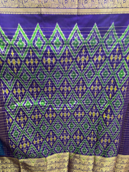 POCHAMPALLY IKKAT SILK MIDDLE BLUE ZARI CHECKS KANCHI BORDER LAVENDER PALLU AND BLOUSE SAME AS IKKAT DESIGN - pochampallysarees.com