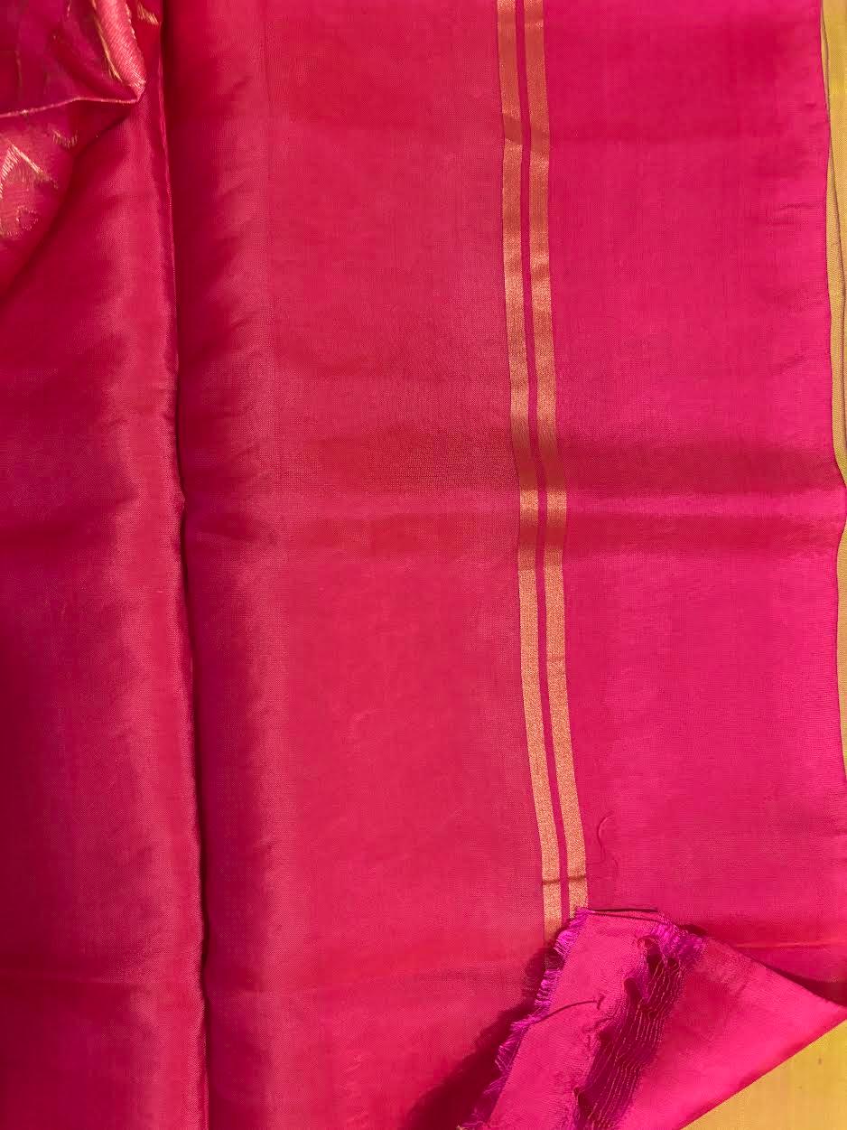 PURE SOFT SILK SAREE PARROT GREEN AND PINK WITH ALLOVER BUTTI DESIGN WEAVES IN BORDER AND PALLU TISSUE STYLE - pochampallysarees.com