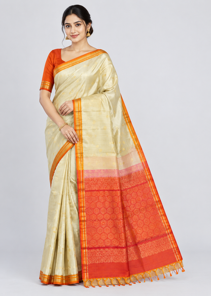 Magenta Purple Kanjivaram Silk Saree with Contrast Emerald Green Zari Border With Silk Mark