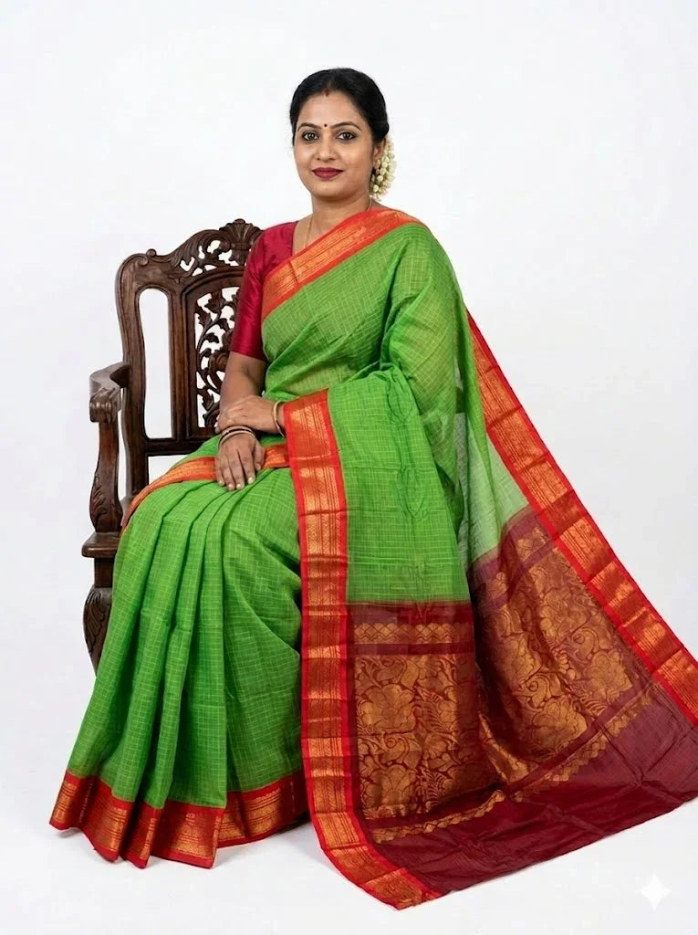 Authentic Green &amp; Maroon Checked Gadwal Cotton Saree (Without Blouse) - pochampallysarees.com