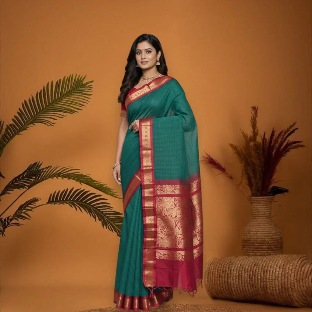 Pure Gadwal Cotton Sari Green Red Online In Hyderabad -Z15 - pochampallysarees.com