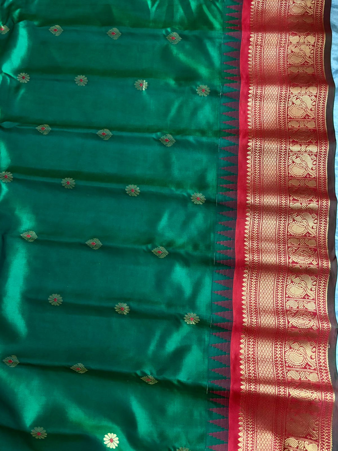 Pure Gadwal Silk Saree Green