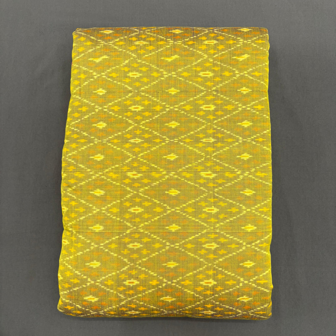 POCHAMPALLY IKKAT SICO PARROT GREEN FABRIC - pochampallysarees.com