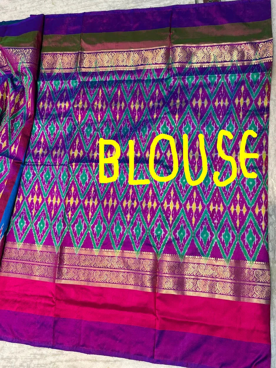 Pochampally Ikat Silk Saree – Blue Body with Ganga-Jamuna Borders (Pink &amp; Green) | Dual-Tone Handloom Classic - pochampallysarees.com