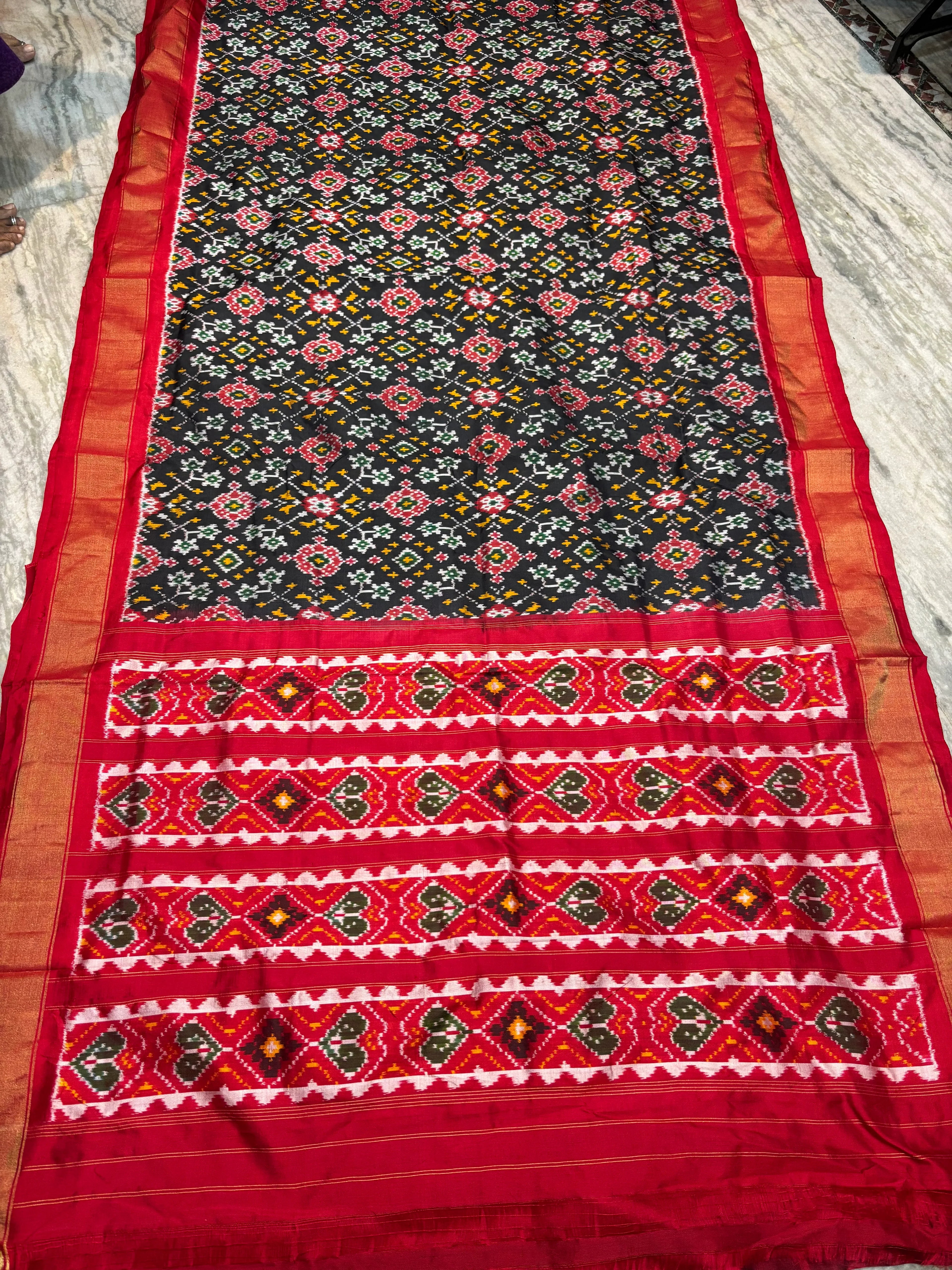 Pochampally Ikat Patola Silk Navy Blue Red Sari - pochampallysarees.com