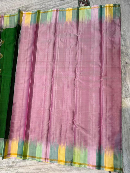 Kanchi Soft Silk Saree Green | Gold &amp; Silver Buttas, Multi-Color Pastel Border &amp; Rich Pink Zari Pallu | Festive Wear - pochampallysarees.com