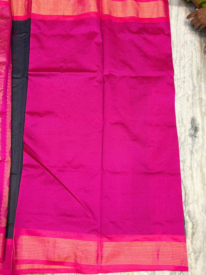 Pure Kuppadam Silk Cotton Saree in Jet Black with Contrast Magenta Pink Zari Border &amp; Rich Pallu - pochampallysarees.com