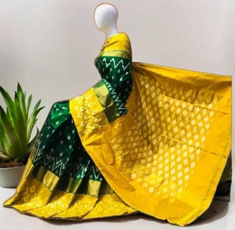 Ikkat Silk Saree - pochampallysarees.com