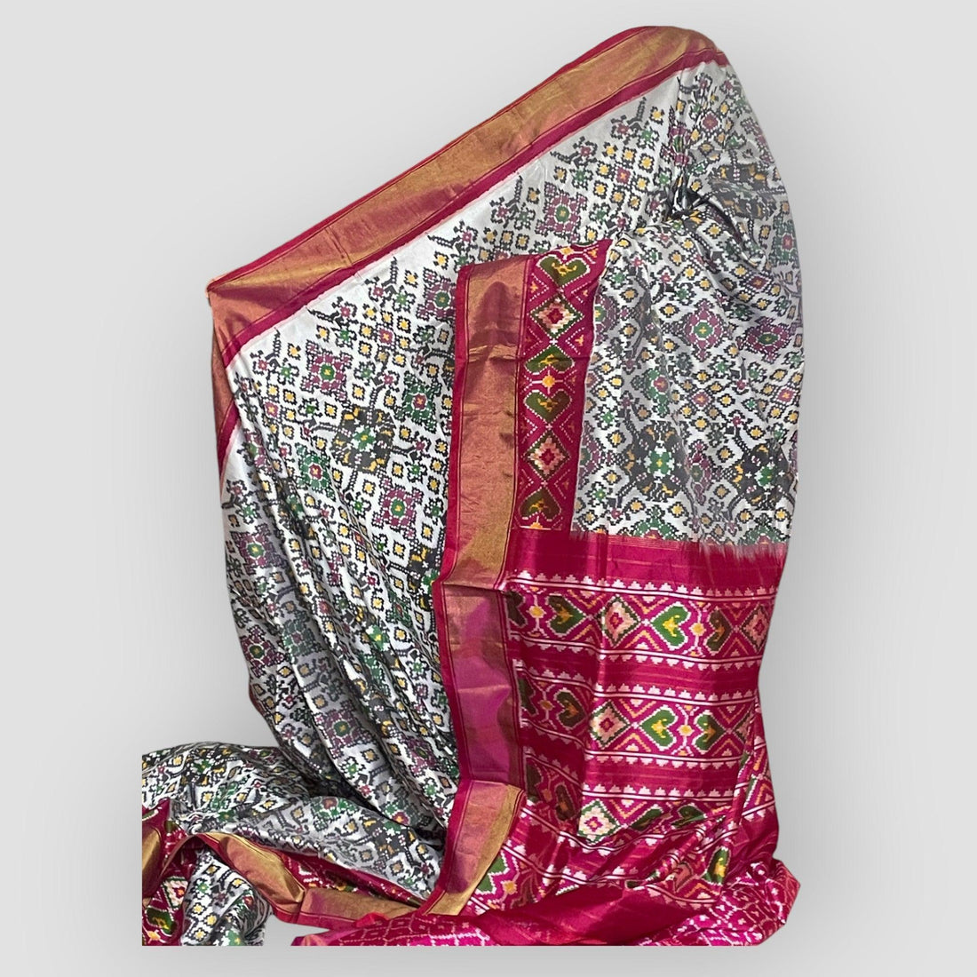 Pochampally Ikkat Silk Patola White Red Sari