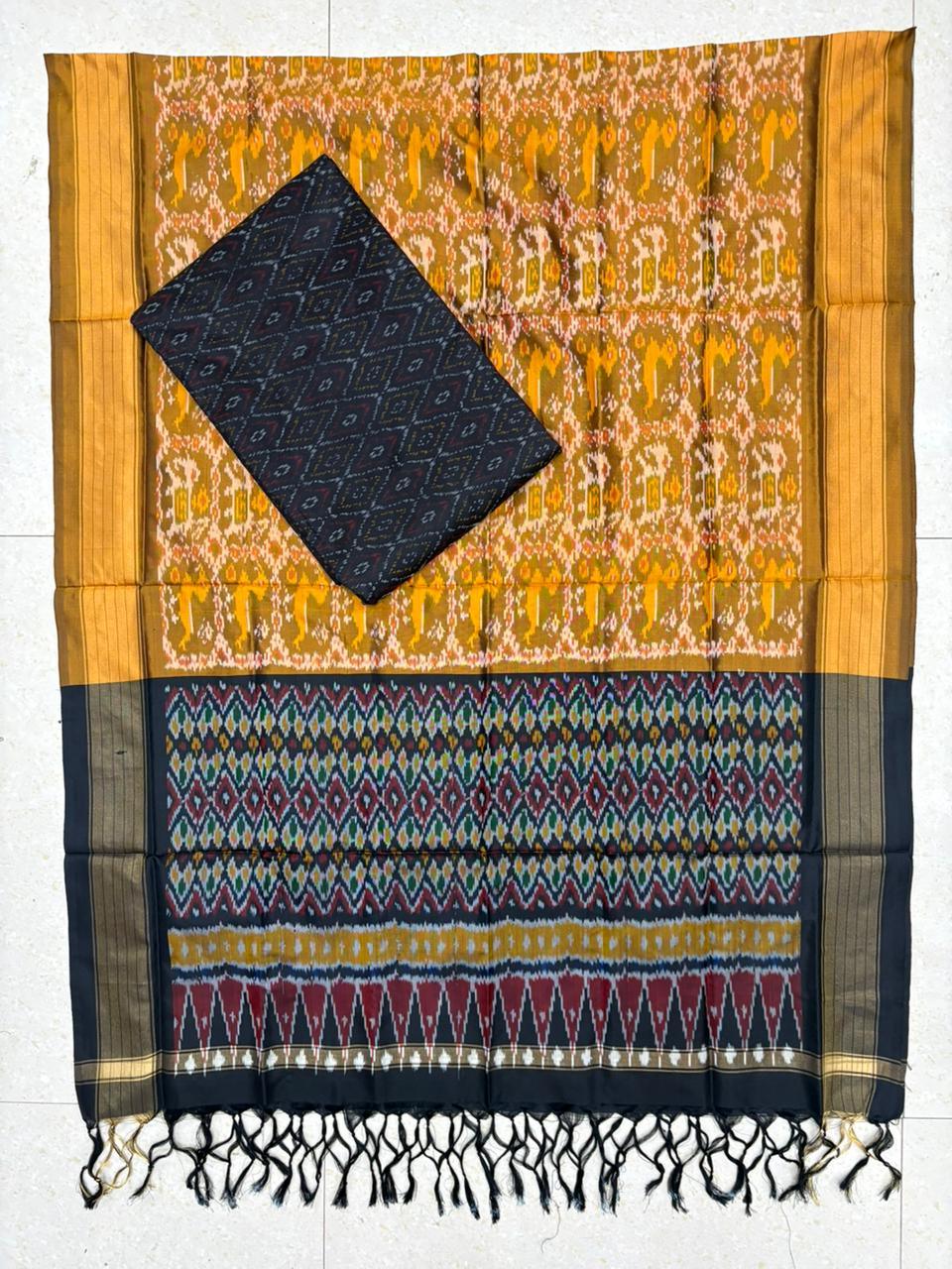 IKKAT SILK SUITE - pochampallysarees.com
