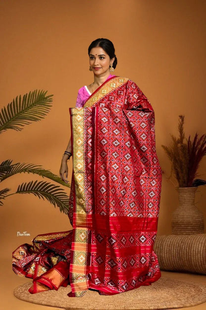 Pochampally Ikat Silk Patola Red Sari - pochampallysarees.com